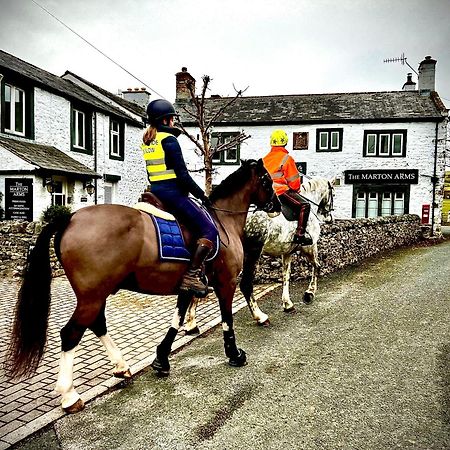 The Marton Arms Ingleton (North Yorkshire) Exterior foto